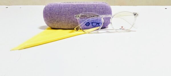 Discount Optical Plus White & clear fullrim rectangular frame - Image 4